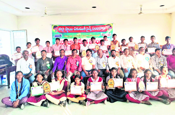 రెండో రోజు  161 నామినేషన్లు 
2