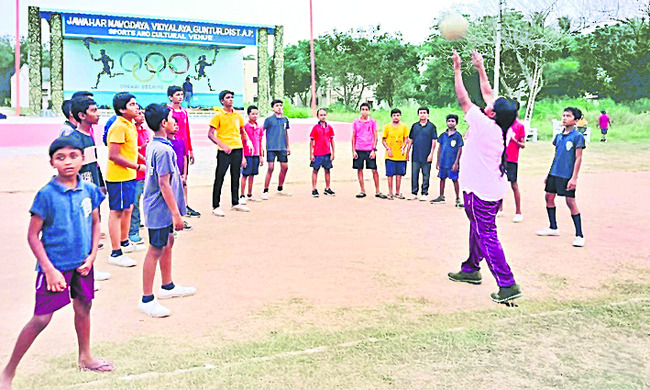 అనుభవం ఎంతో నేర్పింది 1