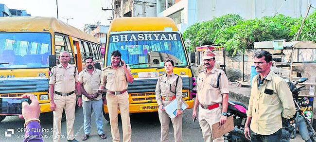 టెక్కలి డివిజన్‌కు నందిగాం 
1