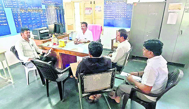 మట్టిపరీక్షల నివేదికలు  రైతులకు అందాలి 1