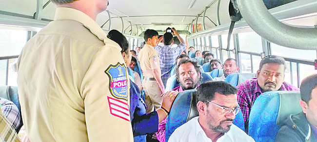 నిఘా నీడన..1