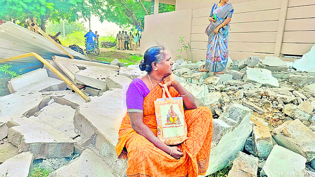 గూడు చెదిరె..గుండె పగిలె 3