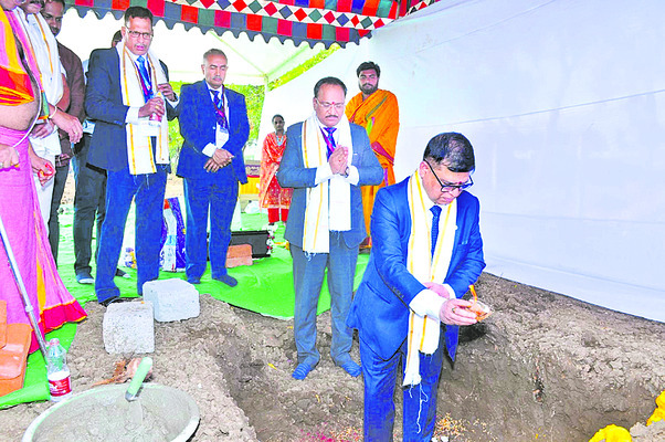 పలు బ్యాంక్‌ ప్రధాన కార్యాలయాల నిర్మాణానికి శంకుస్థాపన 1