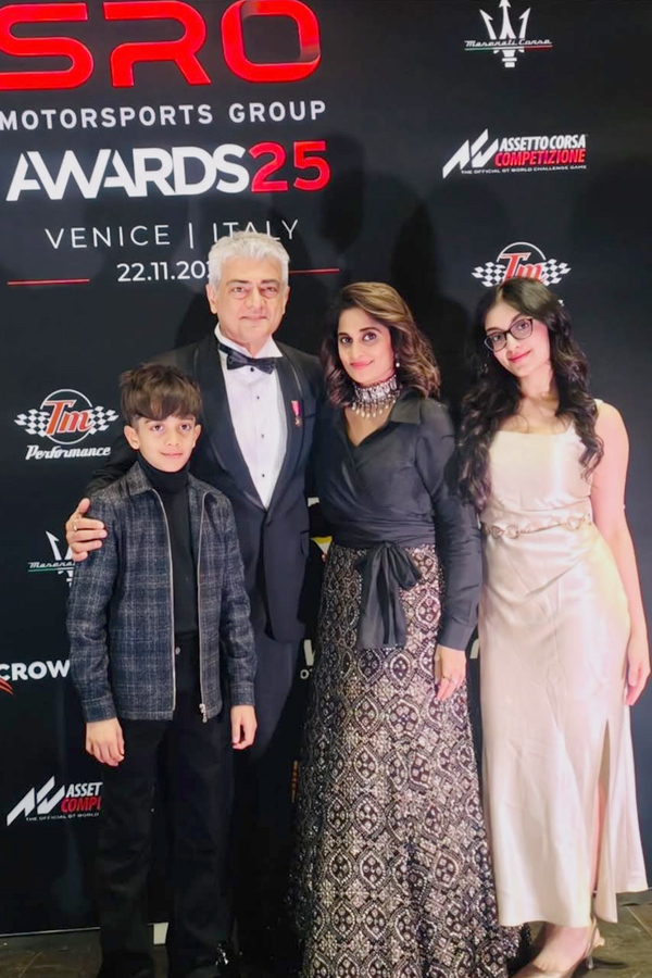 Thala Ajith Family Pictures and Moments Photos2