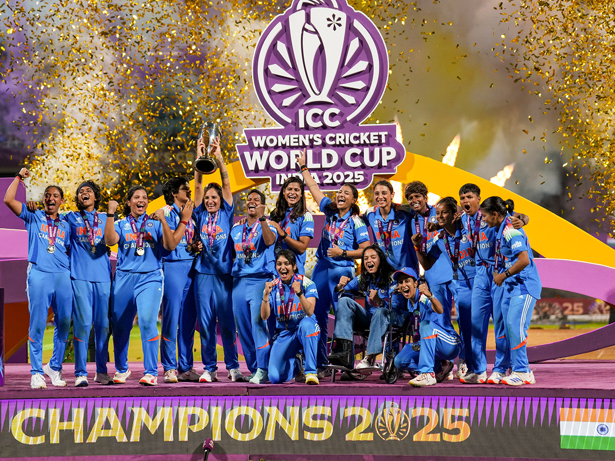  ICC Womens World Cup Final Celebrate with the Trophy Ceremony Photos2