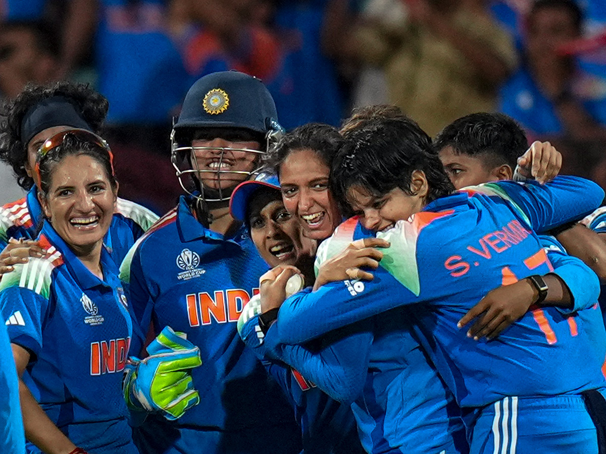  ICC Womens World Cup Final Celebrate with the Trophy Ceremony Photos21