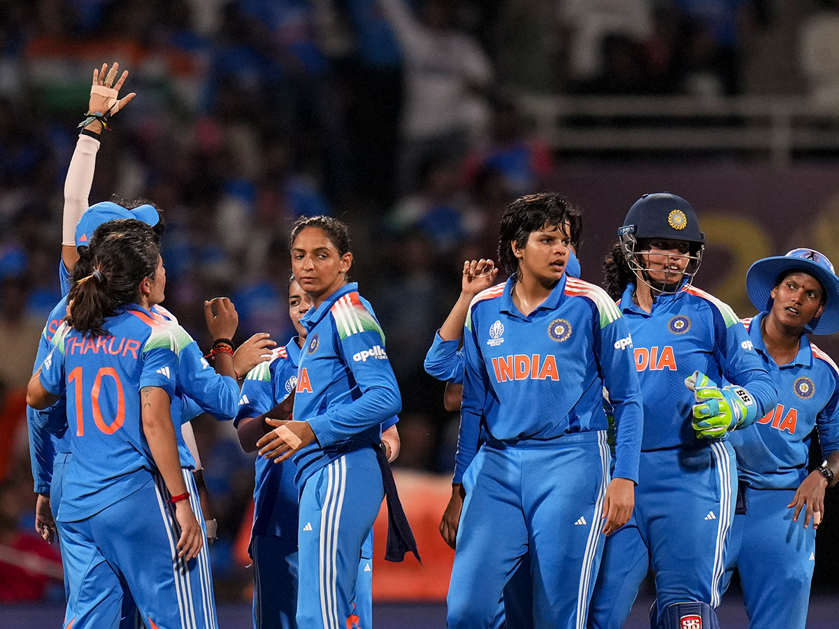  ICC Womens World Cup Final Celebrate with the Trophy Ceremony Photos24