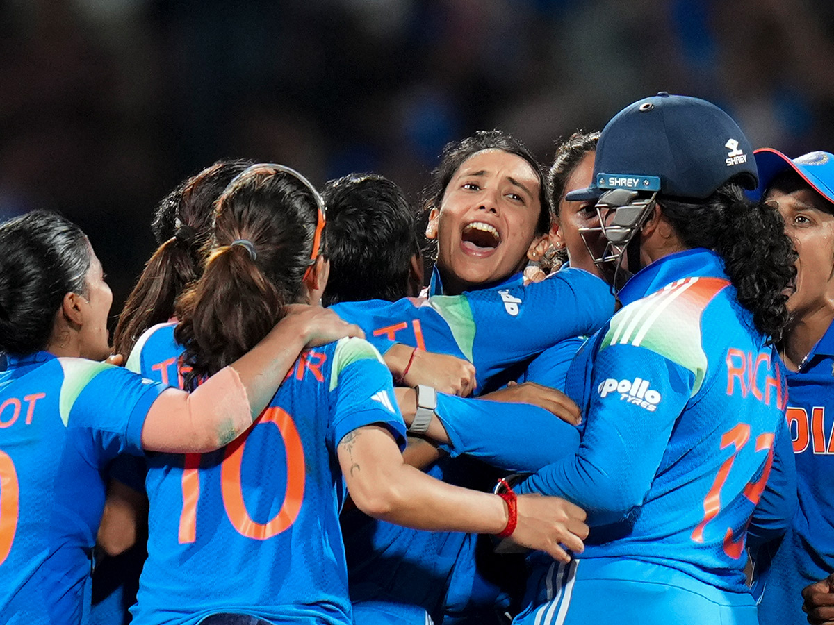  ICC Womens World Cup Final Celebrate with the Trophy Ceremony Photos29