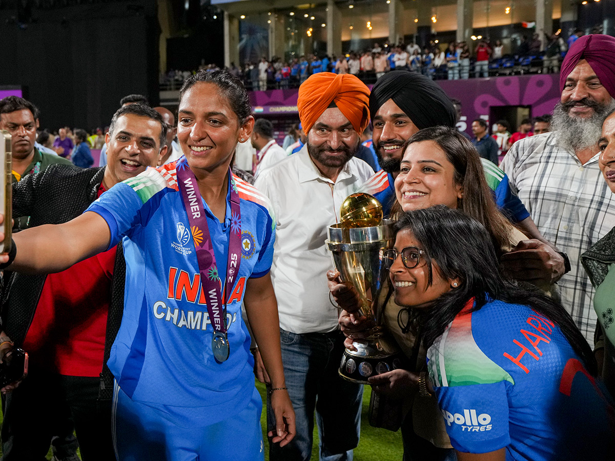 ICC Womens World Cup Final Celebrate with the Trophy Ceremony Photos35
