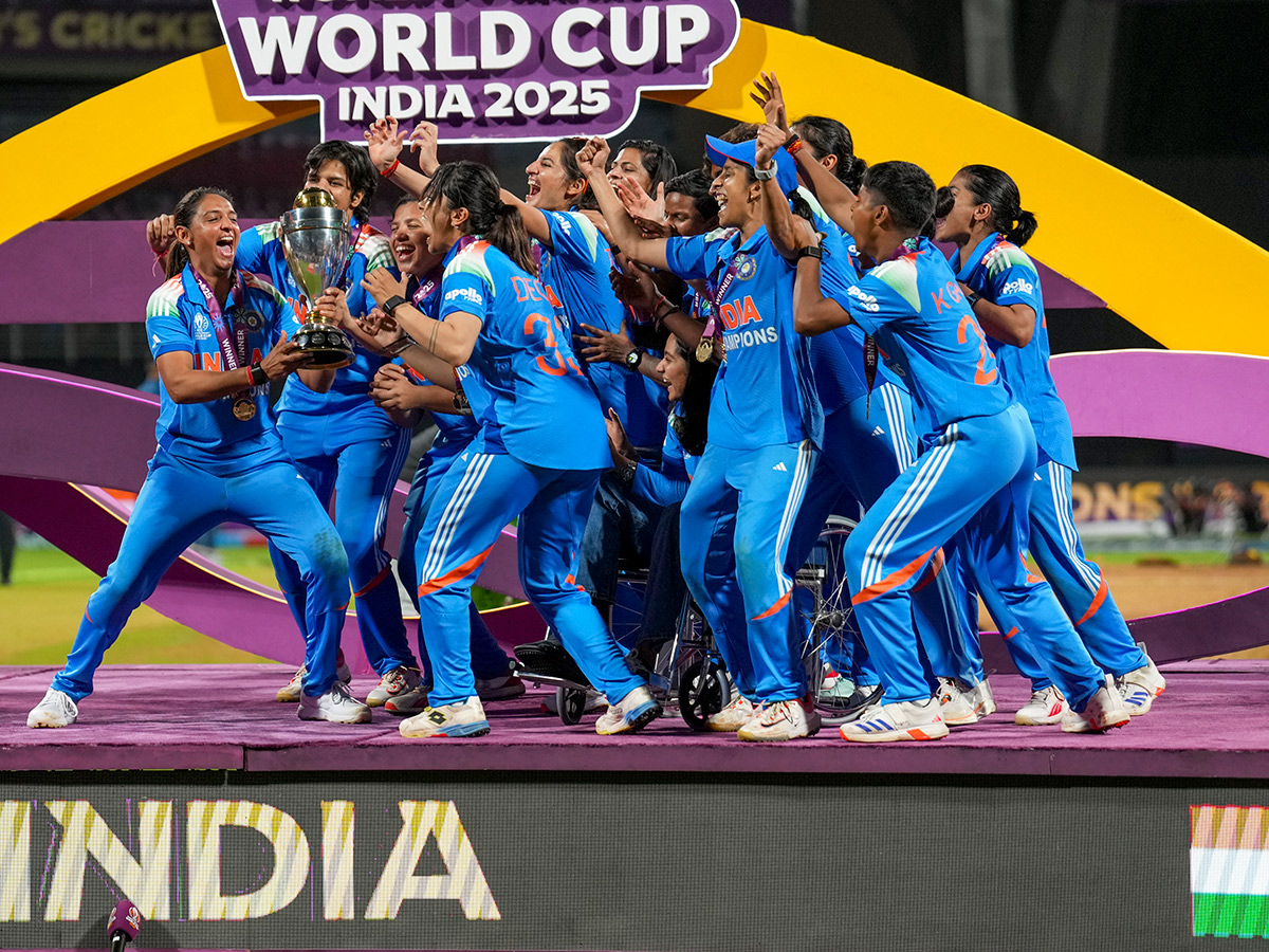  ICC Womens World Cup Final Celebrate with the Trophy Ceremony Photos8