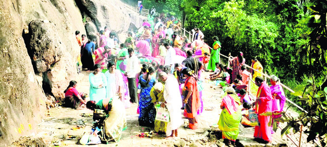 బౌద్ధారామాల్లో కార్తీక శోభ 2