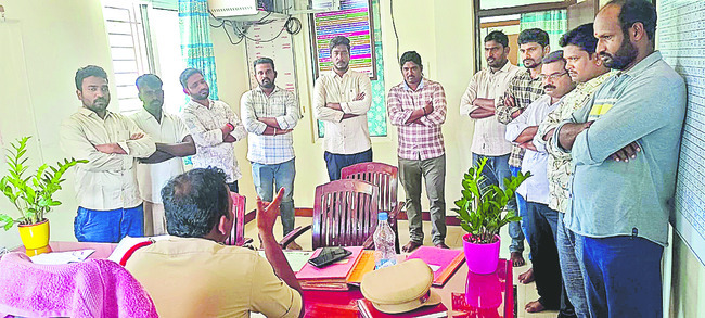 రౌడీషీటర్లు నేర ప్రవృత్తిని వీడాలి 1