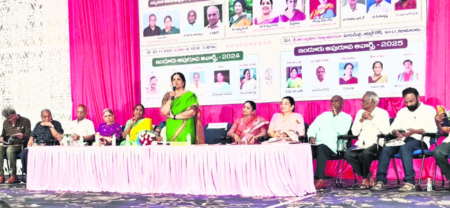 సమాజాన్ని చైతన్యపరిచే రచనలు అవసరం 
1