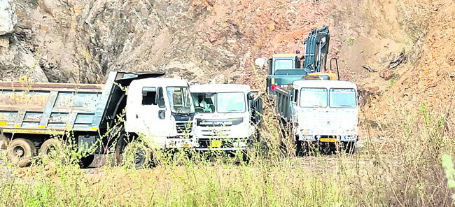 పోలీసుల విస్తృత తనిఖీలు1