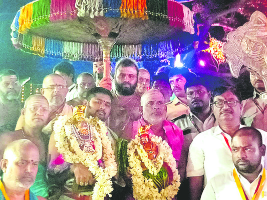 కడు రమ్యమై.. నేత్రపర్వమై..1