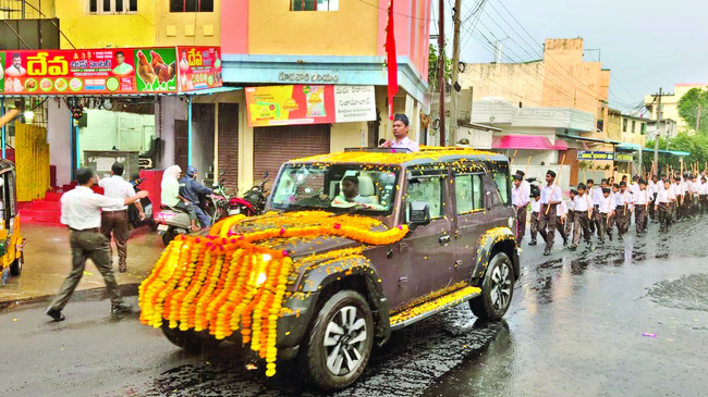 జోరువానలో పథ సంచలన్‌1