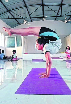 యోగా.. ఒంటికి ఆరోగ్యమేగా5