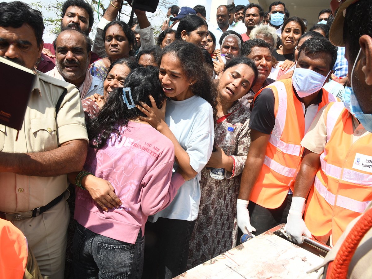 Telangana : Chevella Bus Accident Photos37