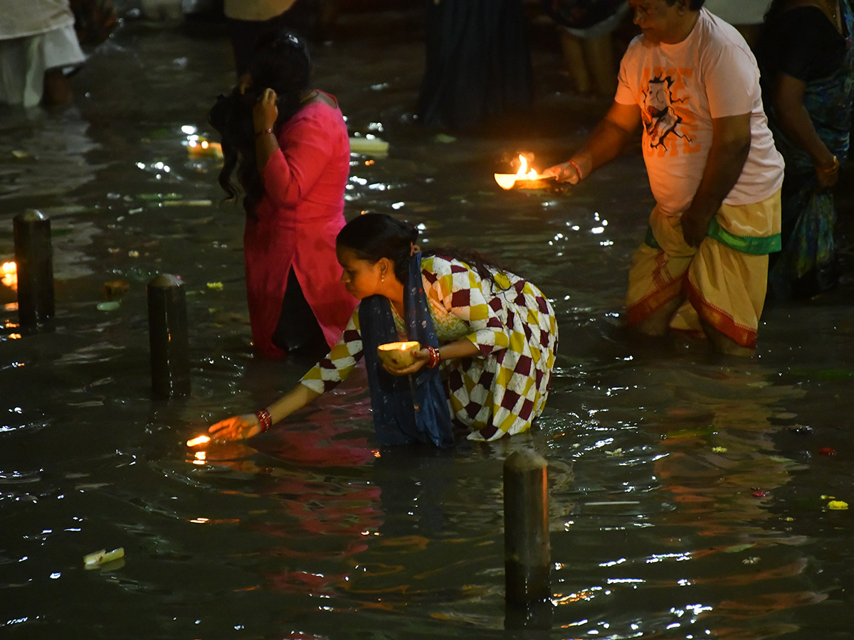 Devotional : Devotees Rush at Temples in Karthika Somavaram18