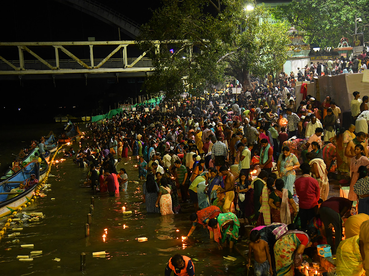 Devotional : Devotees Rush at Temples in Karthika Somavaram21