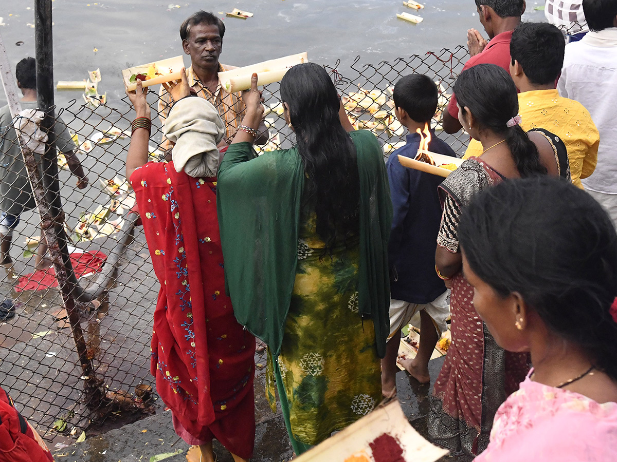 Devotional : Devotees Rush at Temples in Karthika Somavaram6
