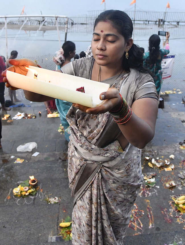Devotional : Devotees Rush at Temples in Karthika Somavaram9
