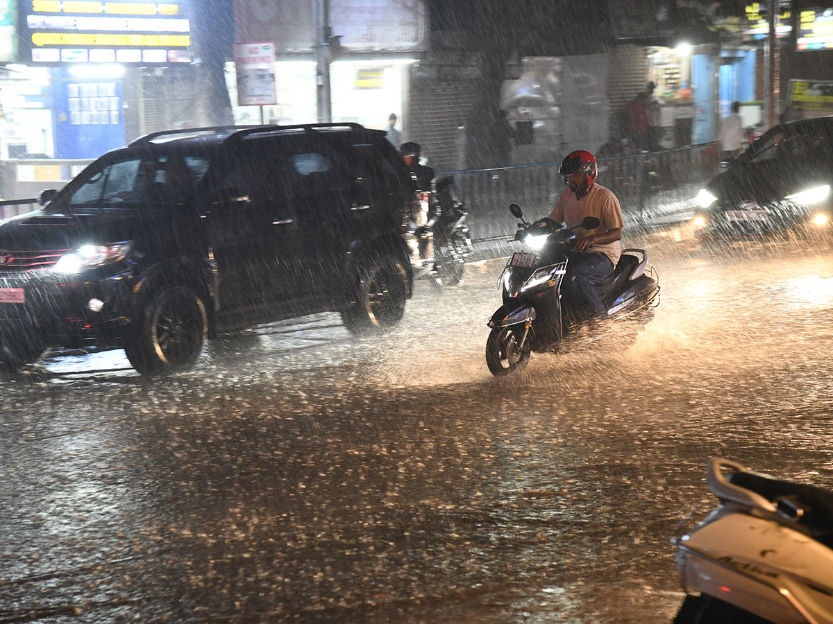 Heavy Rainfall in Hyderabad 2025 Photos7