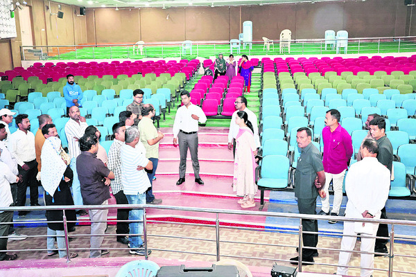 రామదాసు కళాక్షేత్రం ఆధునికీకరణ
1