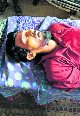 విద్యార్థులు క్రీడల్లో రాణించాలి 
1