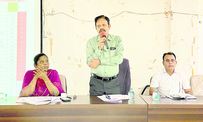 ప్రసవాల సంఖ్య పెంచాలి2