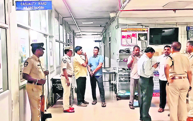 అడ్డొస్తే.. అంతమే 
4