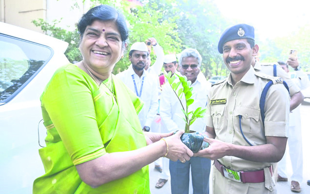 హైకోర్టు జడ్జికి ఘన స్వాగతం 1