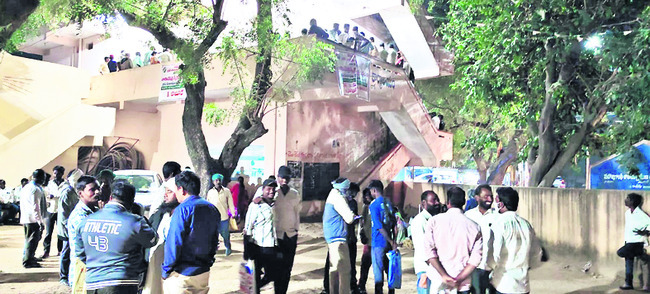 తొలి అంకం ముగిసింది..1