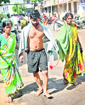 ఆగని హాహాకారాలు! 2