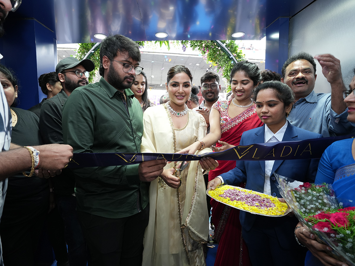 Tollywood Actress Samyuktha Menon In Visakhapatnam3