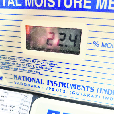 అన్నదాతకు తేమ టెన్షన్‌ 1