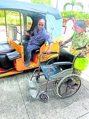 నా భూమి కాజేశాడు..
2