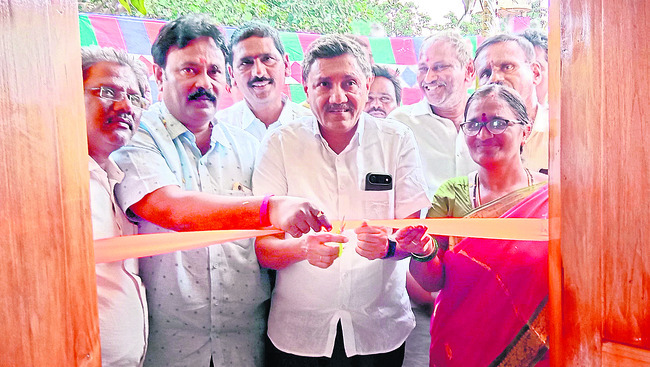 కూటమి నేతలు అంతే!2