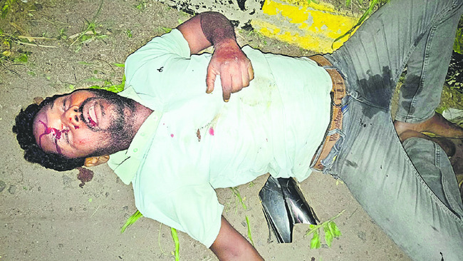 కారు ఢీకొని  వృద్ధుడి దుర్మరణం1