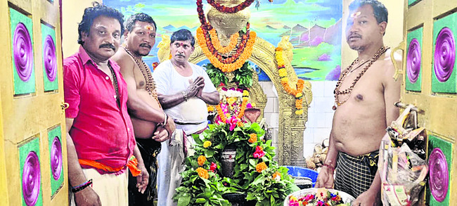 వెల్లివిరిసిన ఆధ్యాత్మికత 1