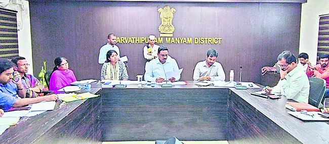 ఆలయాల వద్ద భద్రతా ఏర్పాట్ల పరిశీలన 1