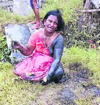 మహిళను మోసగించి భూమి లాగేసిన ప్రబుద్ధుడు 1