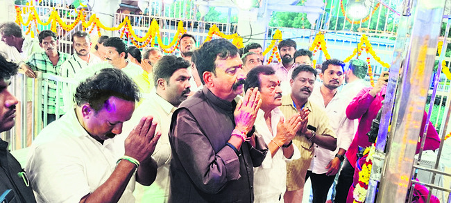 వైభవంగా శ్రీనివాసుని కల్యాణం 2