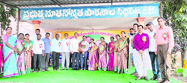 రోడ్డెక్కిన రైతన్నలు4