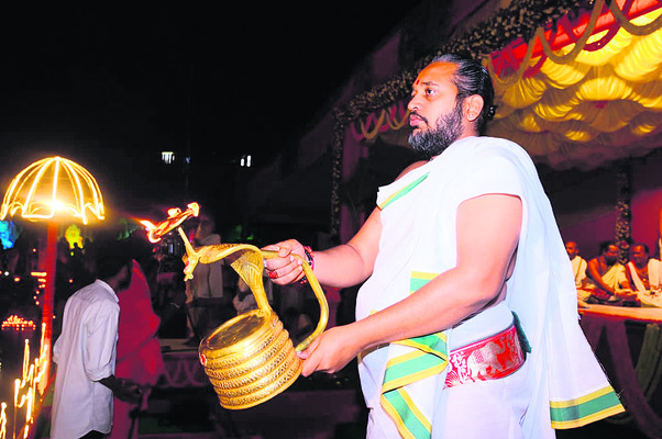 లక్ష దీపోత్సవం.. కోటి తేజం!3