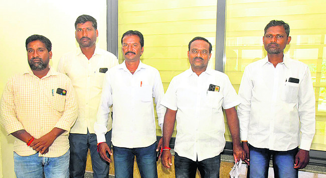 అర్జీలు పెండింగ్‌లో ఉండొద్దు1