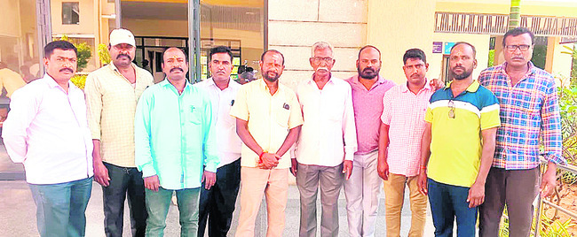 అర్జీలు పెండింగ్‌లో ఉండొద్దు3