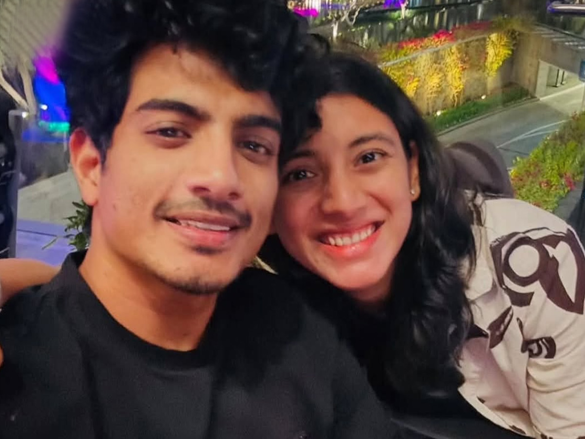 Smriti Mandhana Historic Win Celebrated by Her Boyfriend Photos7