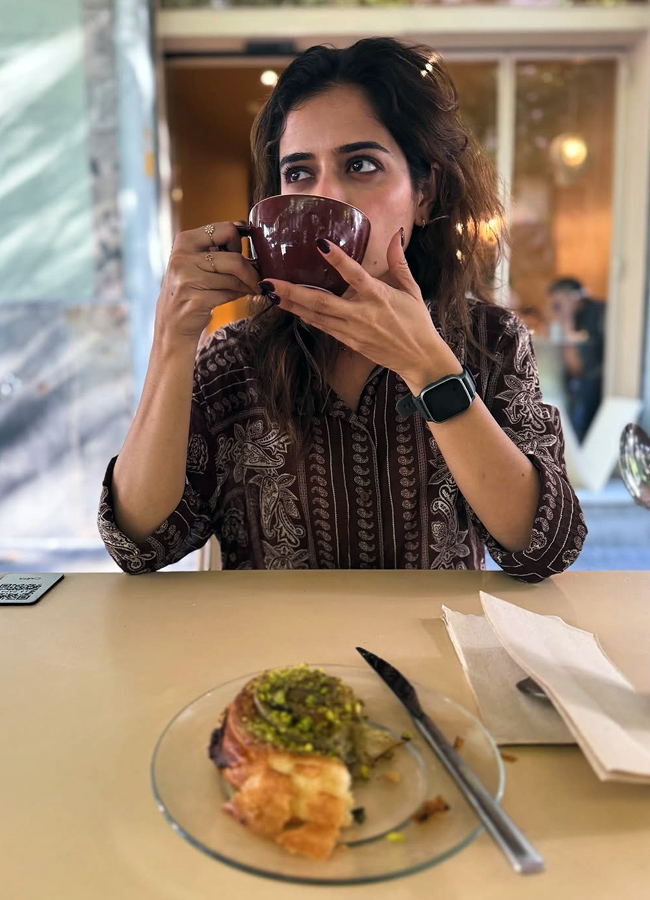 Ashika Ranganath's Barcelona trip (photos)11