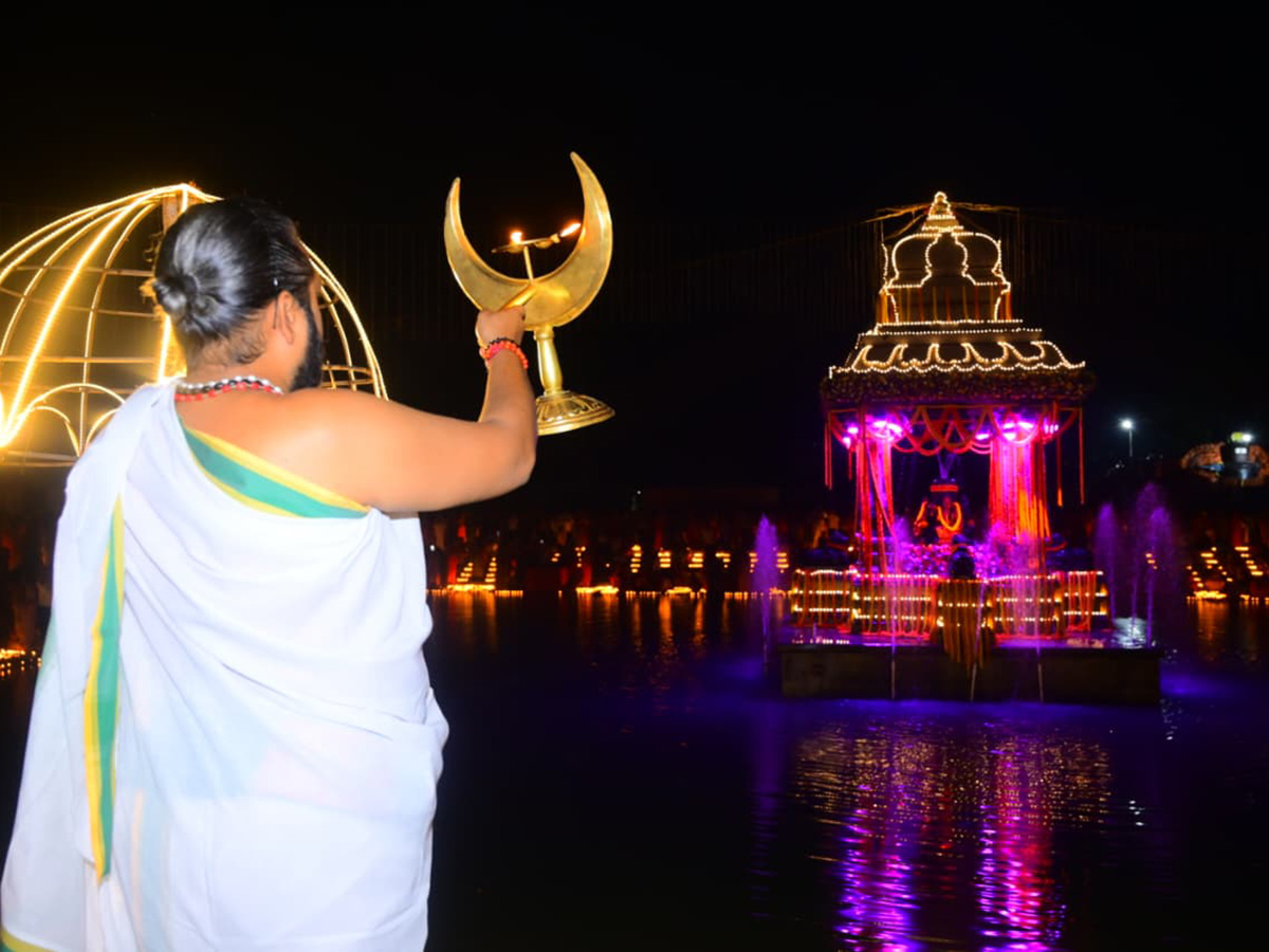 Devotional : Laksha Deepotsavam In Srisailam Photos10